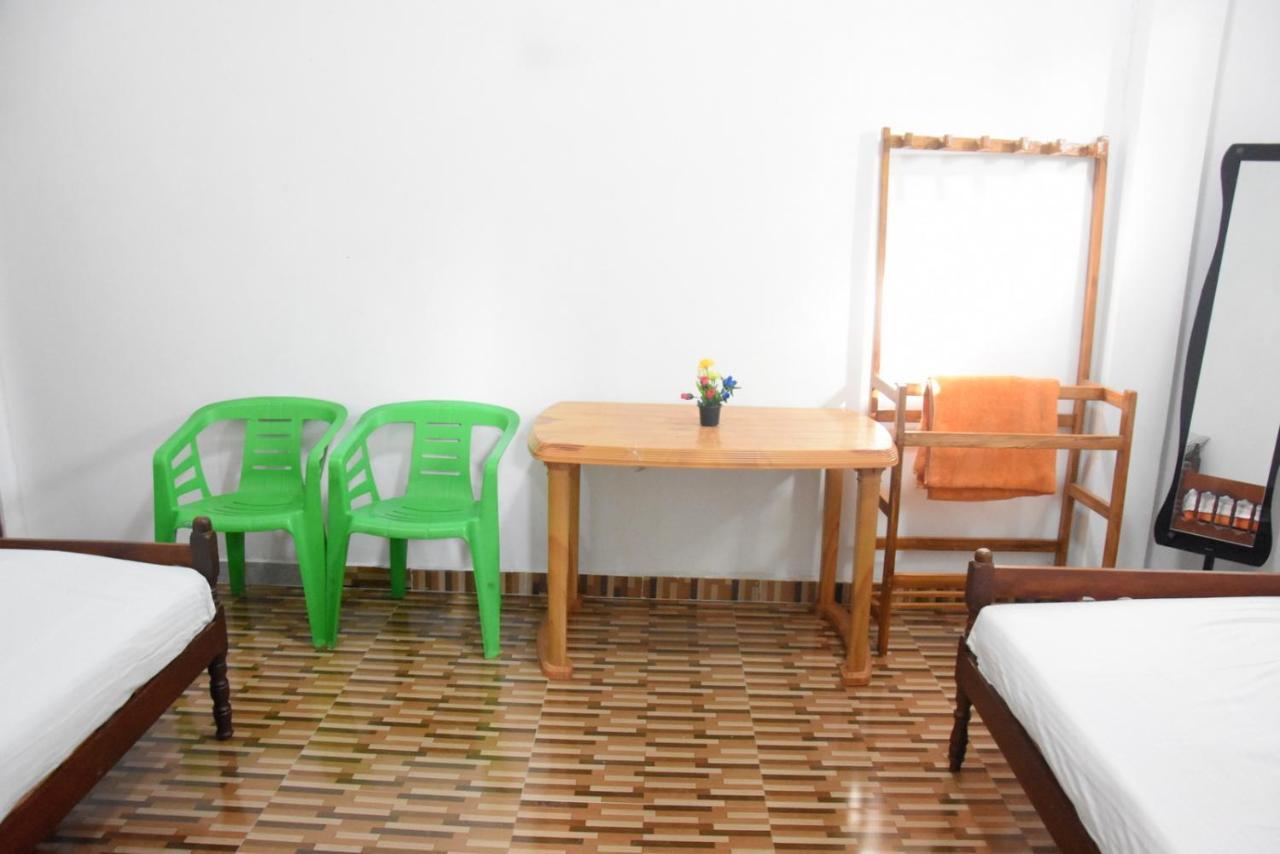 Green Mart Family Rest أنرادابورام المظهر الخارجي الصورة