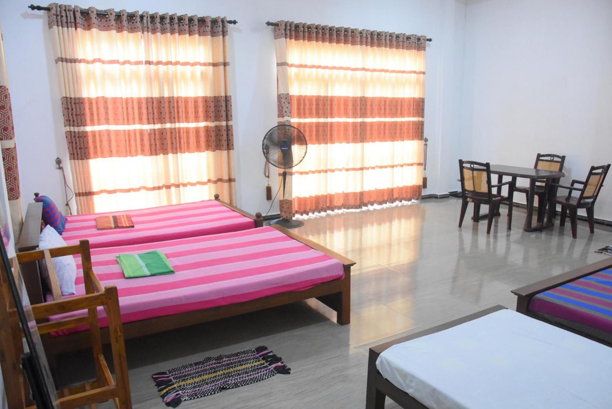 Green Mart Family Rest أنرادابورام المظهر الخارجي الصورة